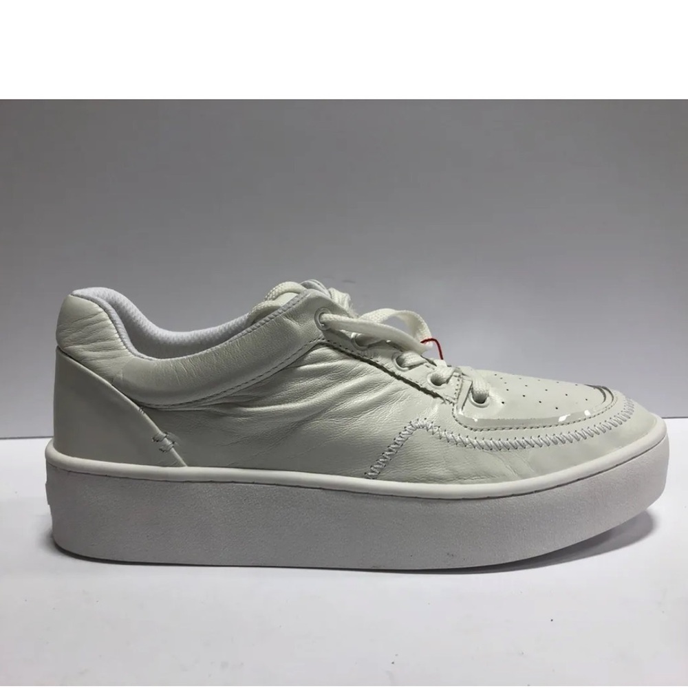Schutz Women’s Bailey Sneaker White, Size 9.5B